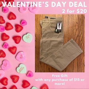 💗🛍2/$20🛍💗 Jones NY Sz. Cuffed Capri Pant NWT